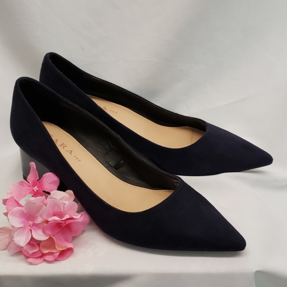 Zara Shoes - FLASH SALE!! Zara Dark Blue Heels